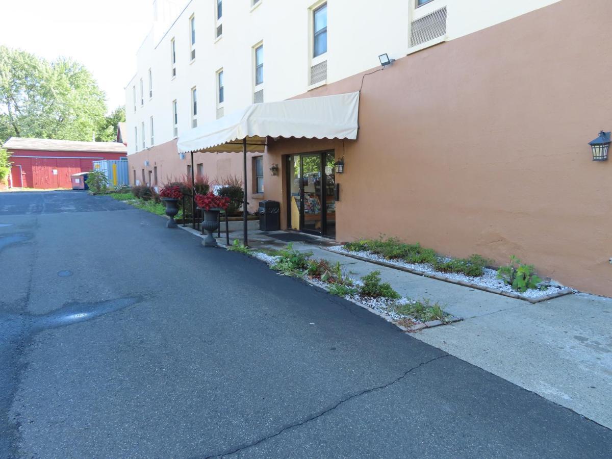 St Charles Hotel Downtown Hudson Ngoại thất bức ảnh