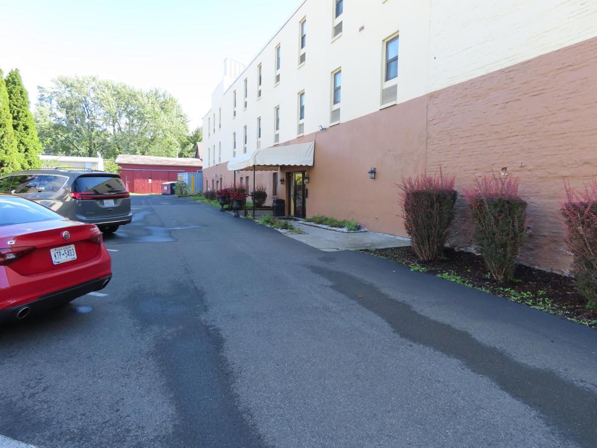 St Charles Hotel Downtown Hudson Ngoại thất bức ảnh