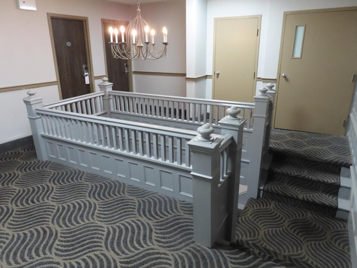 St Charles Hotel Downtown Hudson Ngoại thất bức ảnh